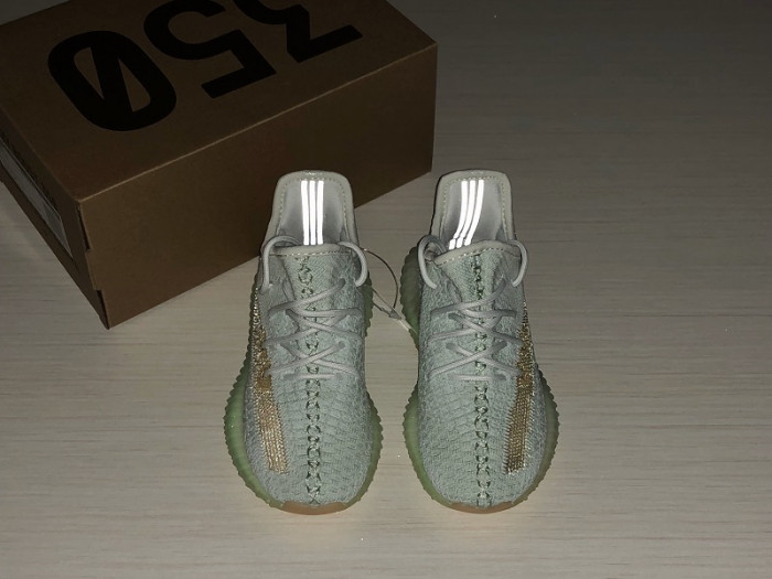 a*d*i*s Y**zy boost 350 v2 hyperspace eg7491 kids