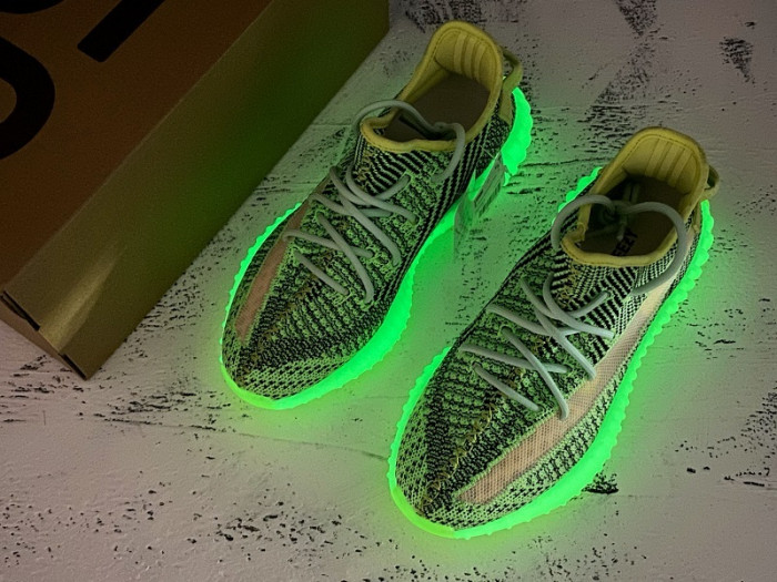 Y**zy boost 350 v2 yeezreel (reflective) fx4130